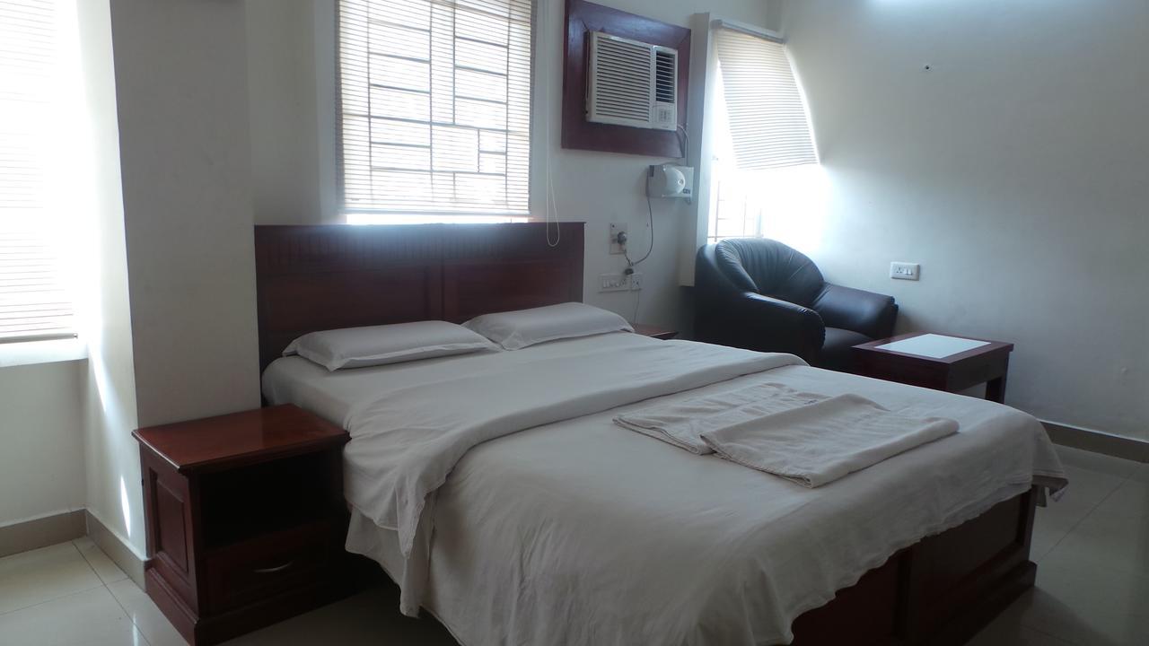 Hotel Kooloth Lake View Residency Coimbatore Exterior foto
