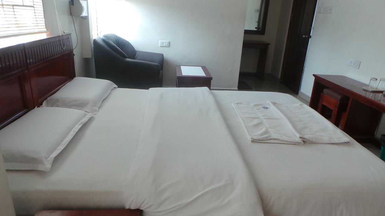 Hotel Kooloth Lake View Residency Coimbatore Exterior foto